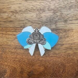 Loungefly Disney Princess Bow Blind Box Enamel Pin – Cinderella Bow